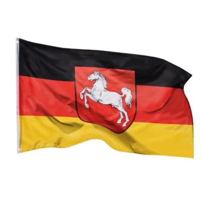 Abbildung von PHENO FLAGS Flagge Niedersachsen 90 x 150 cm Niedersächsische Bundesland Fahne (Hissflagge für Fahnenmast), Inkl. 2 Messing Ösen