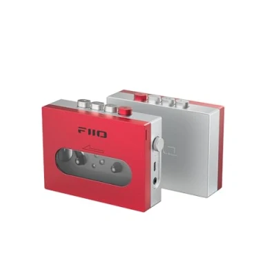 Abbildung von FiiO CP13 Tragbarer Kassettenspieler mit 3,5 mm Kopfhöreranschluss, ultra niedriges Wow&amp;Flutter, angetrieben durch Typ C oder Lithium Batterie (Rot und Silber)