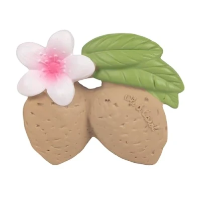 Abbildung von Oli &amp; Carol Baby Beißring aus Naturkautschuk, Aly the Almond, 9 cm
