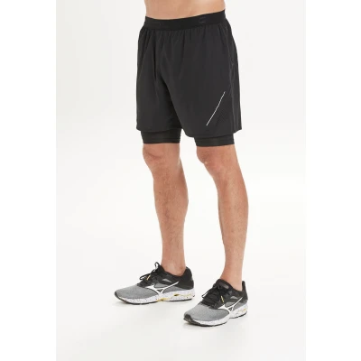 Abbildung von Endurance AIRY M Atmungsaktive 2IN1 kurze Sporthose, Damen, Größe: XL, Black