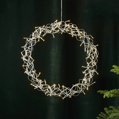 Abbildung von STAR TRADING Dekokranz LED Lichtkranz Fenster Türschmuck Wandkranz 120LED D:50cm Innen silber