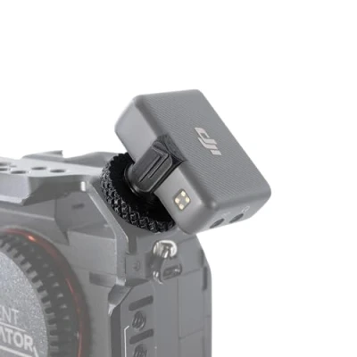 Abbildung von BasementCreator Original DJI Mic TightyMount Kaltschuh Schraubhalterung mit 1/4 20 Stativgewinde Adapter, 3D Druck für den Einsatz auf Käfigen, Stativen und Kamera Blitzschuh