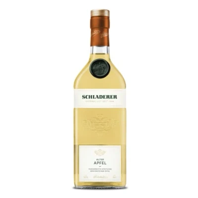 Abbildung von Schladerer Alter Apfel, edler Obstbrand aus dem Schwarzwald Zusammenspiel von im Eichenfass gelagerten Calvados mit Gravensteiner Apfelbrand und unserem Obstwasser (1 x 0,7l)