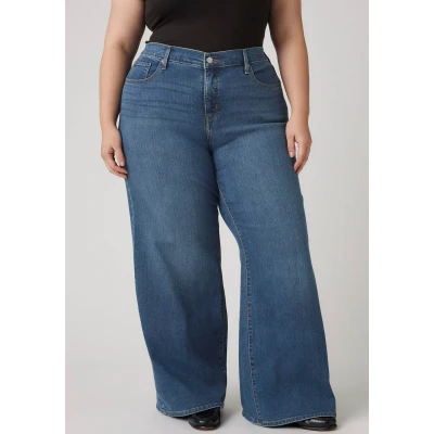 Abbildung von Levi&#039;s® Plus Weite Jeans PL 318 SHAPING im Five Pocket Style