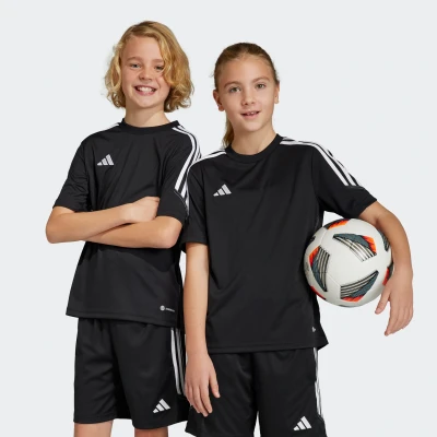 Abbildung von adidas Performance TIRO23 CLUB Training Sport Tshirt für Kinder, Größe: 164, Black/white