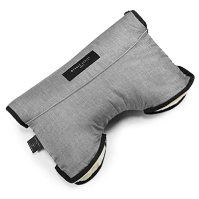 Abbildung von Kinderwagen Muff aus Lammfell von WERNER CHRIST BABY MOFFY ist der ideale Handwärmer für Buggys medizinischem Fell, einfache Handhabung, Handmuff in grigio