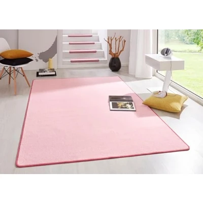 Abbildung von Hanse Home Indoor Teppich Fancy Wohnzimmerteppich einfarbig Modern Velours für Esszimmer, Wohnzimmer, Kinderzimmer, Flur, Schlafzimmer, Küche Rosa, 160x240cm