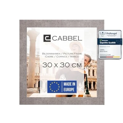 Abbildung von CABBEL Bilderrahmen 30x30 cm, Grau/Beton, stabiles MDF Holz Rahmen, bruchsicherem Plexi Glas, zum Aufhängen, ideal für Fotos/Bilder/Collage