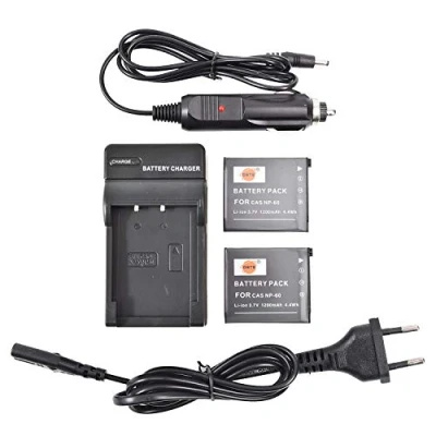 Abbildung von DSTE（2 Pack） Ersatz Batterie NP 60 + Reise Ladegerät Compatible für Casio Exilim Zoom EX Z19GN,EX Z19LP,EX Z19PK,EX Z19SR,EX Z20,EX Z85VP,EX Z85,EX Z85BE,EX Z85BK,EX Z85BN,EX Z85EO,EX Z85GN Kamera