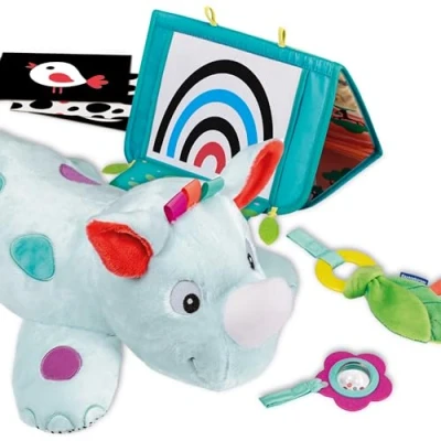 Abbildung von Ravensburger Greifspielzeug Play+ Nashorn Spielkissen (für die Bauchlage), FSC® schützt Wald weltweit