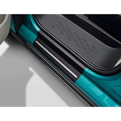 Abbildung von Volkswagen 1T3071310ZMD Schutzfolie Einstiegsleisten 4 teilig Kantenschutz Lackschutzfolie Türschweller, schwarz/Silber