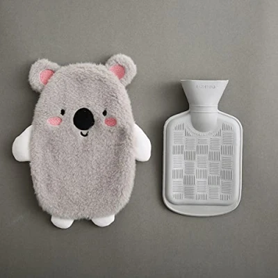 Abbildung von Premium Wärmflasche mit Weichem Bezug Abnehmbare 0.5 Liter Kinderwärmflasche Sichere und Haltbare Naturkautschuk Warm Hot Water Bottle Beste Geschenk (Katze Braun)
