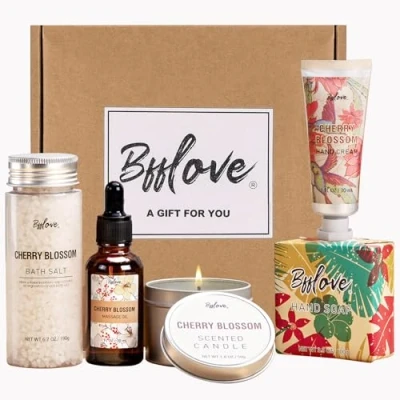 Abbildung von Spa Geschenke für Frauen, BFF LOVE 5pcs Kirschblüten Box Mütter, Kit Set mit Massageöl, Duftkerze, Badesalz, Handcreme &amp; Seife, Geschenkkörbe