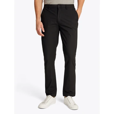Abbildung von Tommy Hilfiger Denton TECH Chino Chino, Herren, Größe: 32x32, Black
