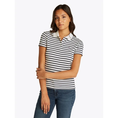 Abbildung von Tommy Jeans Poloshirt &quot;TJW SLIM ESSENTIAL POLO SS&quot;, mit Logostickerei