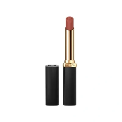Abbildung von L&#039;Oréal Paris Lippenstift intensive Farbe &amp; mattes Finish 16 Stunden Halt mit Hyaluronsäure satter Farbton: 540 unvergänglich
