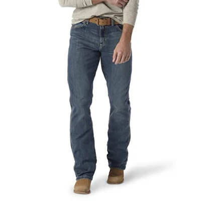 Abbildung von Wrangler Herren Retro Relaxed Fit Bootcut Jeans