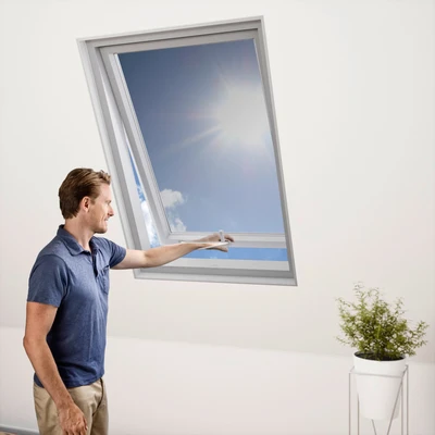 Abbildung von Insektenschutzrollo für Dachfenster, Windhager, transparent, Haftfix, BxH: 130x150 cm