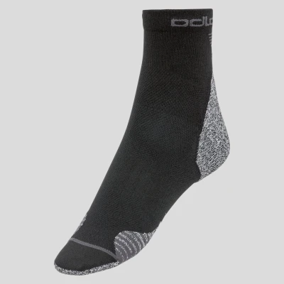 Abbildung von Odlo Herren &amp; Damen Ceramicool Run Laufsocken Quarter, Schwarz, 41 EU