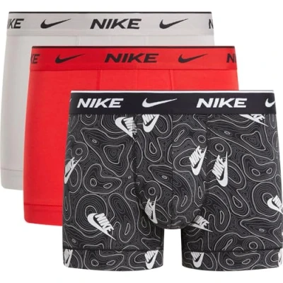 Abbildung von Nike Herren Trunk 3pk Unterwäsche, Blk Nk Lg PRNT/Colge Grey/Uni Red, XL