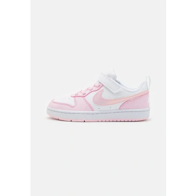 Abbildung von Nike Sportswear Court Borough Recraft Unisex Sneaker low für Kinder, Größe: 33, White/pink Schuhe