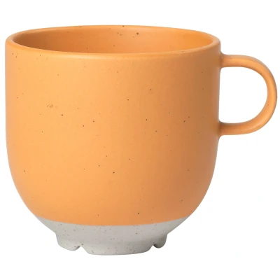 Abbildung von Broste Copenhagen Eli Mat Light Camel Becher mit Henkel 0,2 l