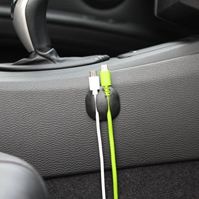 Abbildung von CABLE CANDY Mixed Beans Set 6 Stück Kabelhalter, Kabel Organizer, Kabelclips, Kabelführung, Kabelmanagement für Schreibtisch, zu Hause, Büro und Auto. Selbstklebend. bis 5mm. Schwarz
