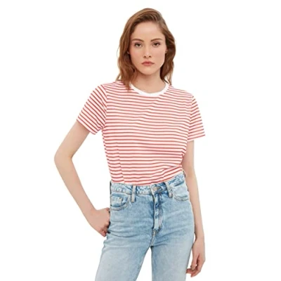 Abbildung von Trendyol Damen Women&#039;s Basic Regular Standard Crew Neck Knit T shirt Hemd, Rot, XL EU