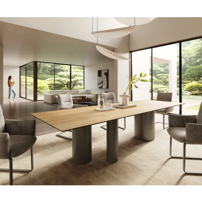 Abbildung von Esstisch Edge 300x100 Keramik Laminam® Sabbia Eichefarbig Troa Metall Effektfinish Titan