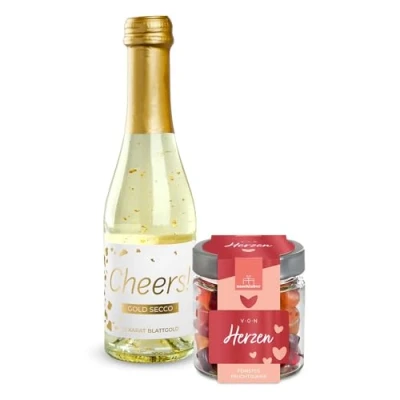 Abbildung von 2er Set Gold Secco Cheers! und Fruchtgummi Von Herzen Bundle zum Verschenken Geschenk für Hochzeit, Geburtstag oder Valentinstag Freundin Prosecco mit Gummibärchen 120g