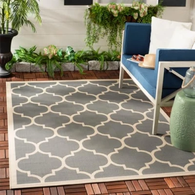 Abbildung von SAFAVIEH Geometrisch Teppich für Innen &amp; Außenbereich Courtyard Collection, Kurzer Flor, Anthrazit und Beige, 160 X 231 cm