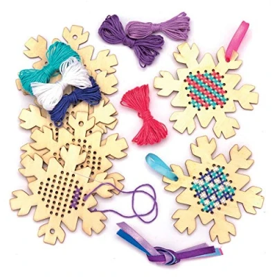 Abbildung von Baker Ross AW893 Kreuzstich Schneeflocke Christbaumschmuck Bastelset (5 Stück) Festliches Nähset für Kinder, Sortiert
