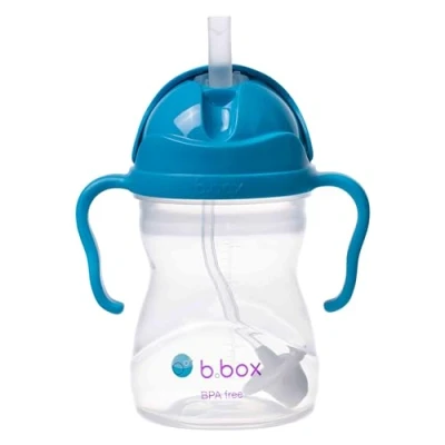 Abbildung von b.box Trinklernbecher für Jeden Winkel Flip Top, Schwerer Strohhalm, Griff, Auslaufsicher BPA frei &amp; Spülmaschine ab 6 M 240 ml (8 oz), Kobalt (Matte Lid)