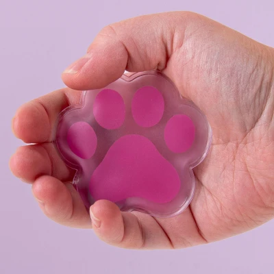 Abbildung von Fisura Originaler Handwärmer Pfotenabdruck“. Mini Gel Handwärmer, wiederverwendbar und kompakt für unterwegs. Ideal kalte Tage Outdoor Abenteuer. 1 Einheit.