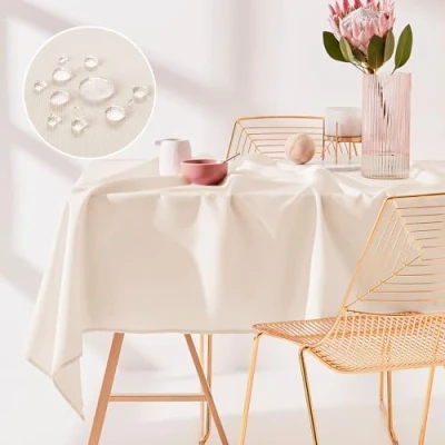 Abbildung von ROOM99 Aura Tischdecke 140 x 300 cm Tischtuch Tafeldecke Fleckschutz Abwaschbar Wasserabweisend Schmutzabweisend Polyester Rechteckig Bankett Dekoration Ganzjährig Helle Creme