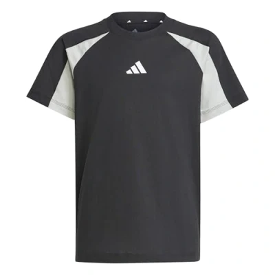 Abbildung von adidas Unisex Kinder Seasonal Essentials Colorblock T Shirt Shirt, Black/Wonder Silver/White,