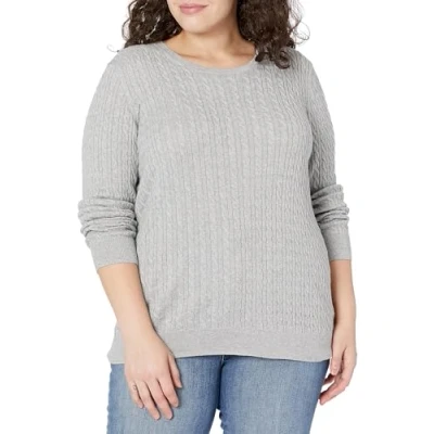 Abbildung von Amazon Essentials Damen Leichter Langarm Pullover Mit Rundhalsausschnitt Zopfmuster (Erhältlich In Übergröße), Hellgrau Meliert, XS