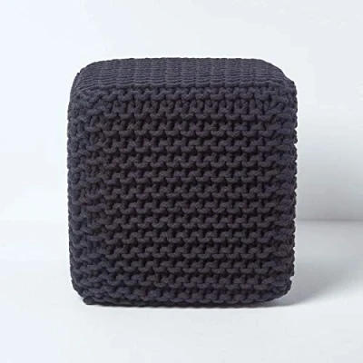 Abbildung von Homescapes gestrickter Sitzhocker Sitzwürfel schwarz, Strick Sitzpuff 35 x cm, Strickhocker mit grob gestricktem Bezug aus 100% Baumwolle, Füllung Polystyrol