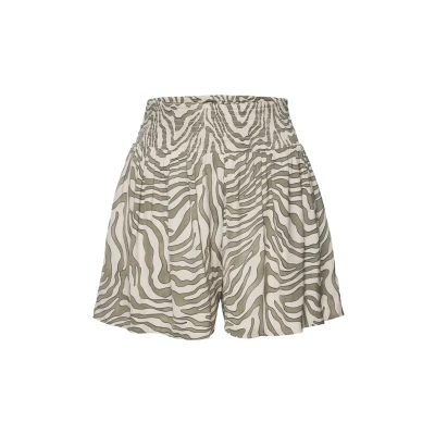 Abbildung von LASCANA Webshorts mit Animaldruck aus softer Satinqualität, elegante kurze Hose
