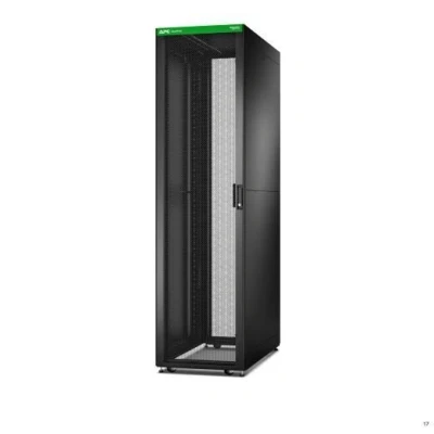 Abbildung von APC Easy Rack 600mm/48HE/1200mm mit Dach, Seitenwand, Rollen, Füßen und 4 Halterungen, ohne Boden, schwarz (ER6822)
