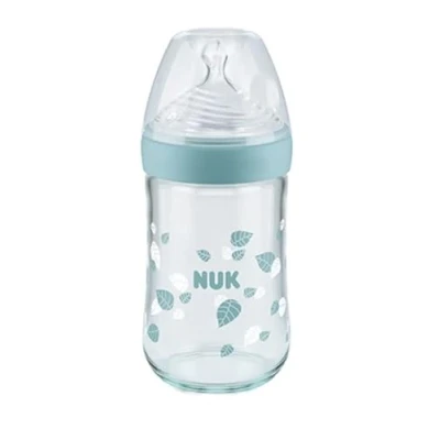 Abbildung von NUK Nature Sense Glasflasche mit Silikon Trinksauger mittelgroß (0 6 Monate), Grün, 240 ml