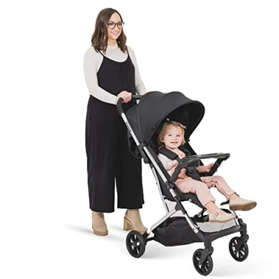 Abbildung von Joovy Kooper Kinderwagen, Leichter kompakt zusammenklappbar mit Ablage, schwarz