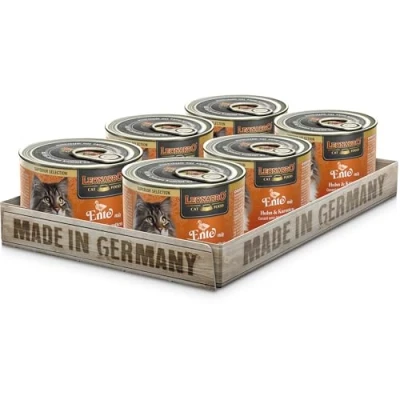 Abbildung von LEONARDO Katzen Nassfutter Superior Selection, Ente mit Huhn &amp; Karotten, 6x200g Dose, für ausgewachsene Katzen, getreidefrei, ohne Zucker, Made in Germany