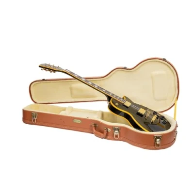 Abbildung von Crossrock Relief Series Holzkoffer für Les Paul E Gitarren, mit stark strukturierter Oberfläche, Kunstfell in Nerzoptik, Edelstahlverschlüssen Redwood (CRW630LRO)