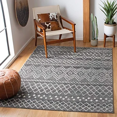 Abbildung von SAFAVIEH Boho Teppich für Wohnzimmer, Esszimmer, Schlafzimmer Madison Collection, Kurzer Flor, Kohle und Elfenbein, 122 X 183 cm