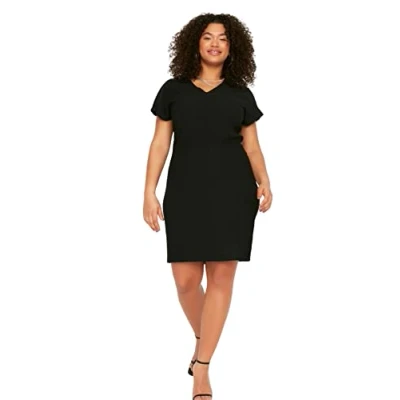 Abbildung von Trendyol Damen Midi Basic Regular Fit Knit Plus Size Kleid, Schwarz, X Large