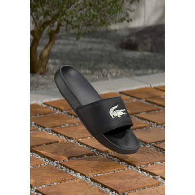 Abbildung von Lacoste Serve Slide Pantolette flach, Herren, Größe: 44.5, Black/white Schuhe