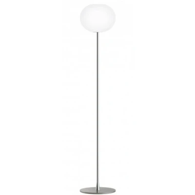 Abbildung von FLOS Glo Ball Floor 3 Stehleuchte, silber matt
