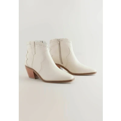 Abbildung von Next Regular FIT Forever Comfort Scallop EDGE Western Cowboy/Bikerstiefelette, Damen, Größe: 38, Neutral leather Schuhe