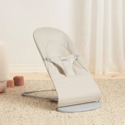 Abbildung von BabyBjörn Balance Soft Babywippe Gewebt/Jersey, Beige